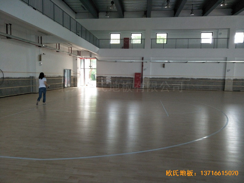 上海嘉定婁唐學?；@球館體育地板施工案例3