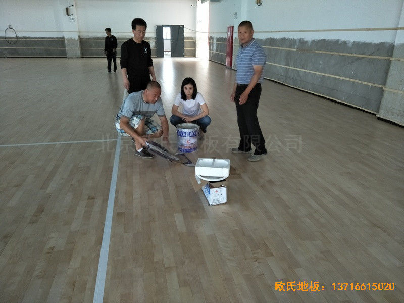 上海嘉定婁唐學?；@球館體育地板施工案例5
