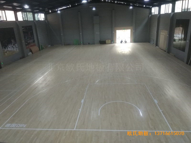 山西長治雙創夢工廠籃球體育地板施工案例5