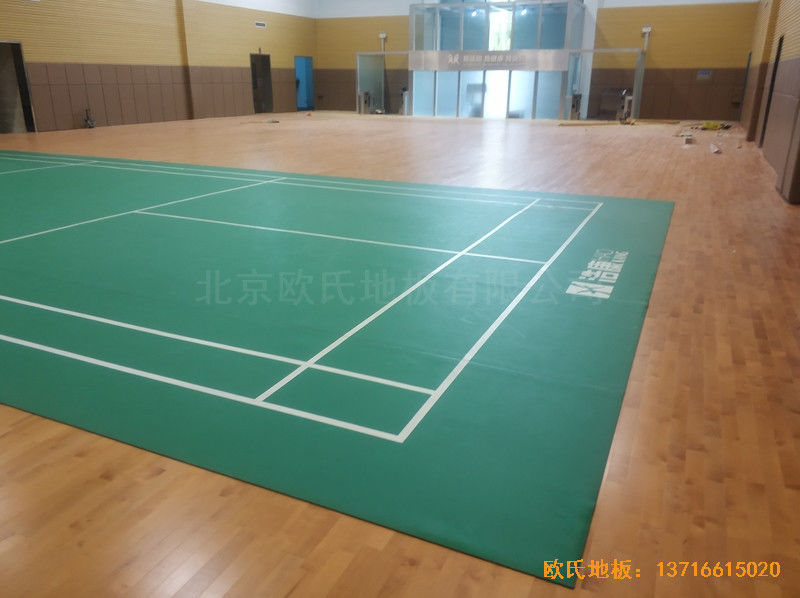 濰坊高密中國電網(wǎng)羽毛球館運(yùn)動(dòng)地板施工案例0