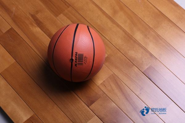 松木運動籃球木地板報價