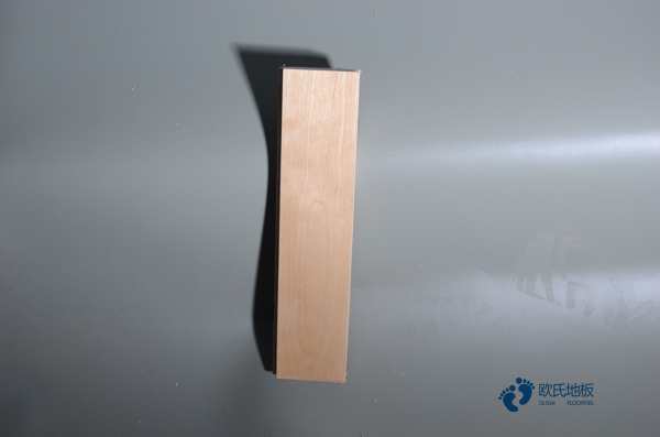 松木運(yùn)動(dòng)籃球木地板施工價(jià)格